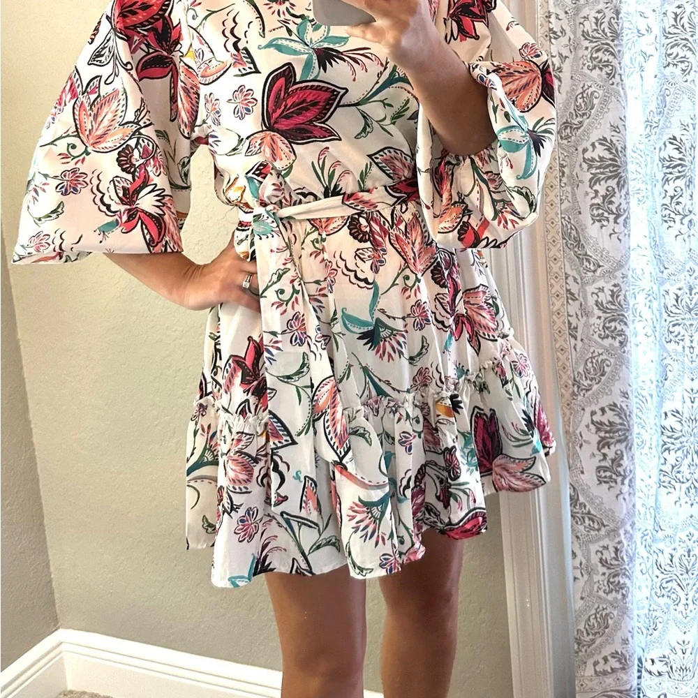 NWT Baltic Born white floral mini dress and ruffle hem w 3/4 puff sleeves - Picture 12 of 17